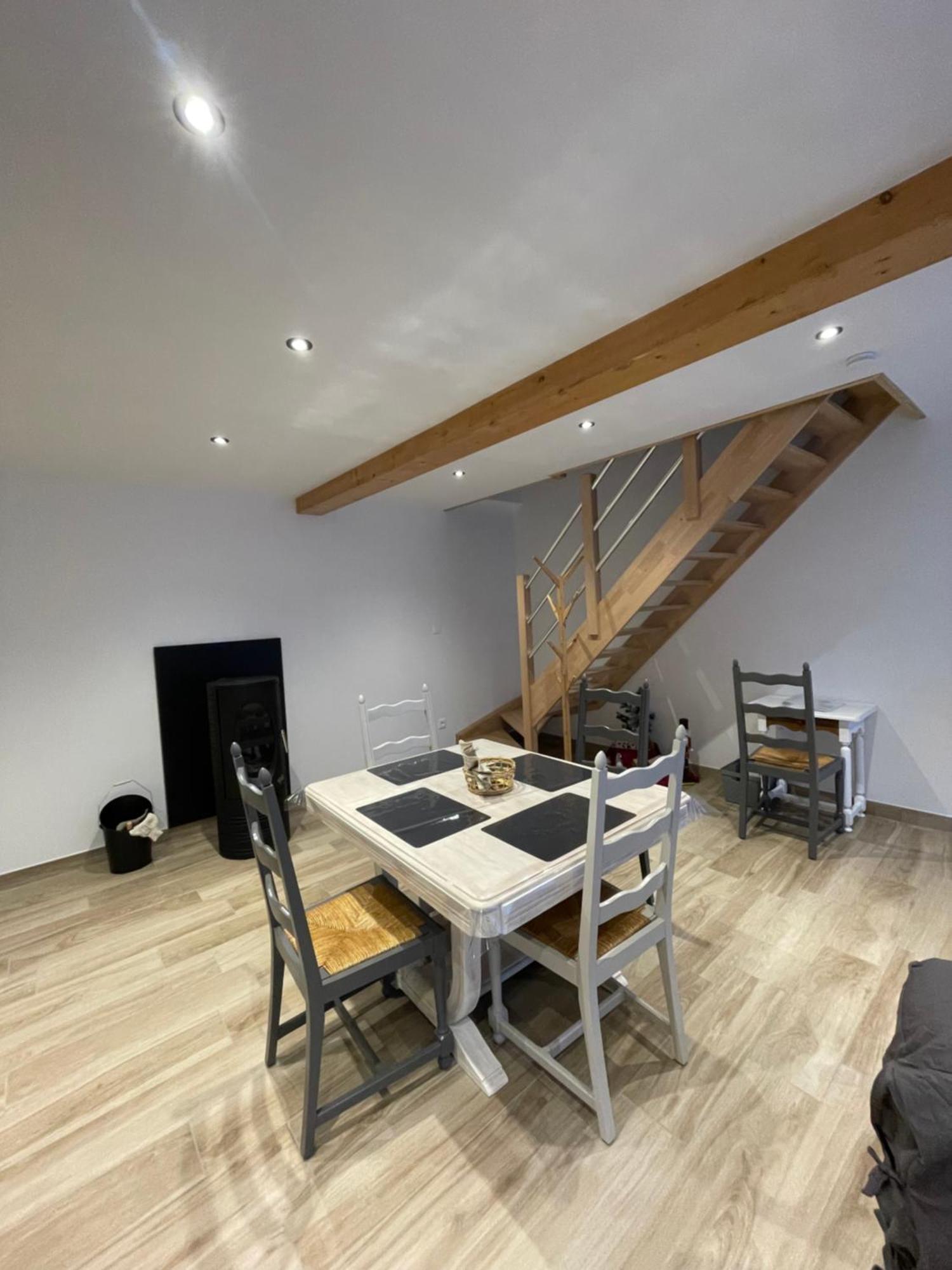 Chez Gigi Et Malou - Gite Brimbelle Champ-le-Duc Exteriör bild