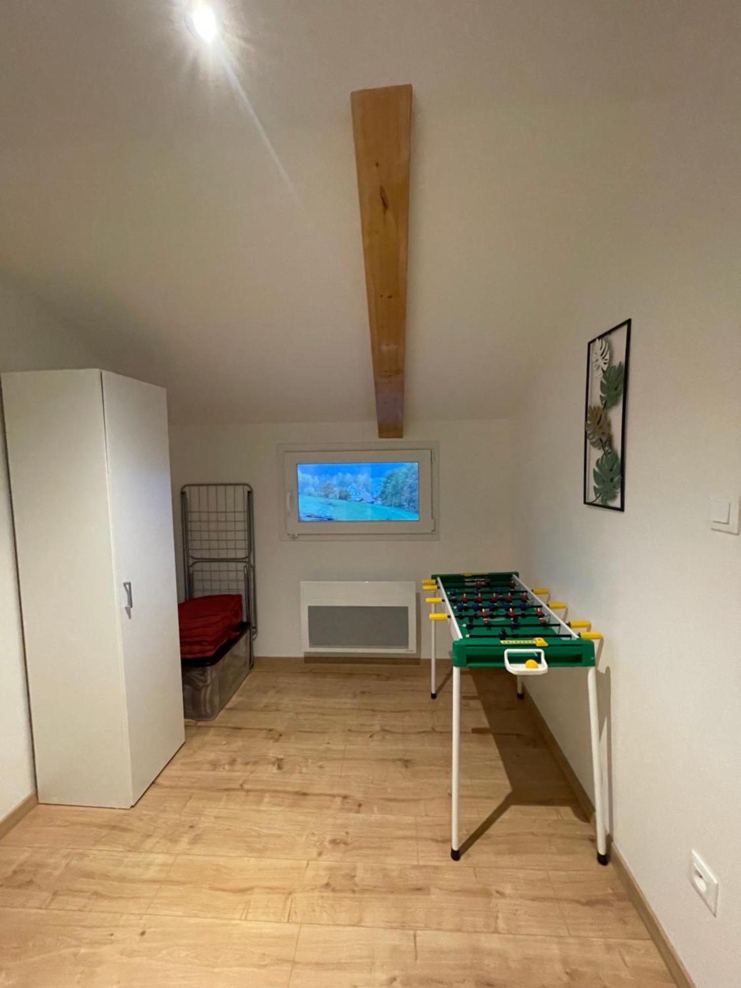 Chez Gigi Et Malou - Gite Brimbelle Champ-le-Duc Exteriör bild