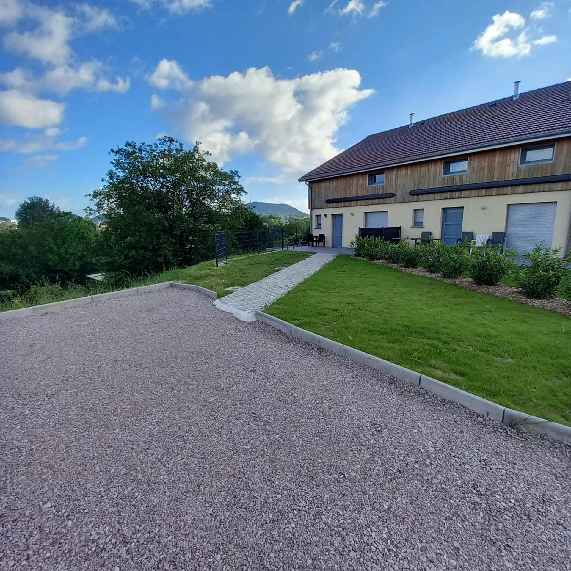 Chez Gigi Et Malou - Gite Brimbelle Champ-le-Duc Exteriör bild